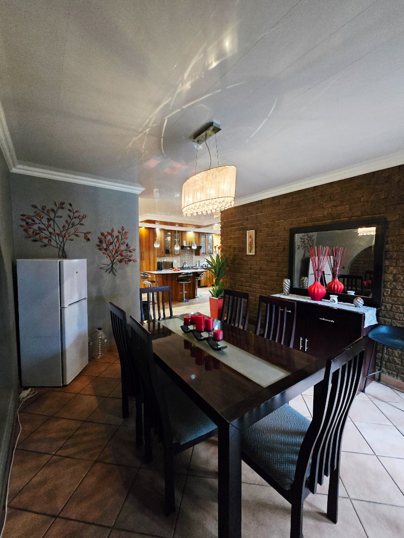 3 Bedroom Property for Sale in Flimieda North West